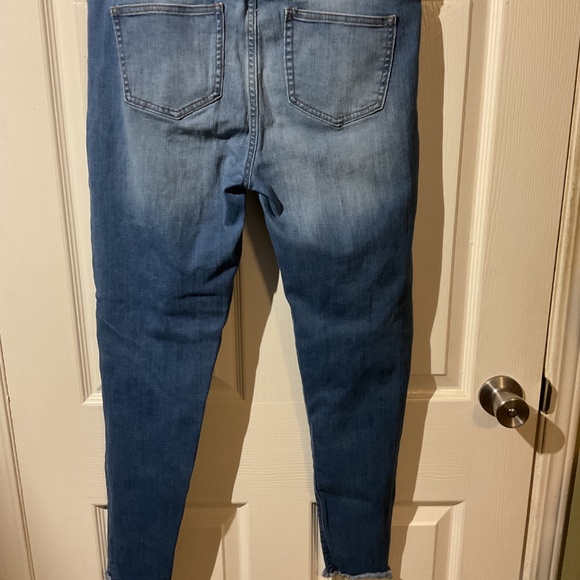 👖Celebrity Pink Ankle Skinny Stretch Raw Hem Distressed Jeans 👖 - Picture 6 of 7